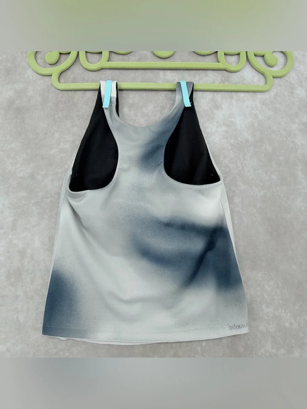 Athletic works girls workout active wear tank top built in bra